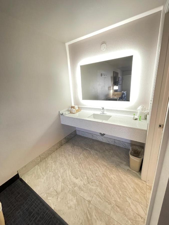 Excellent Inn & Suites Натчез Екстер'єр фото